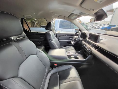 Used 2023 Honda Pilot EX-L image 8