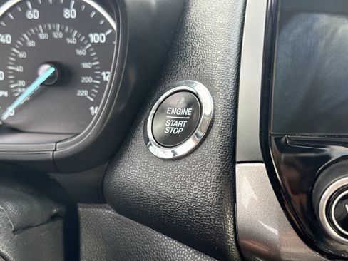 Used 2019 Ford EcoSport SE FWD image 33