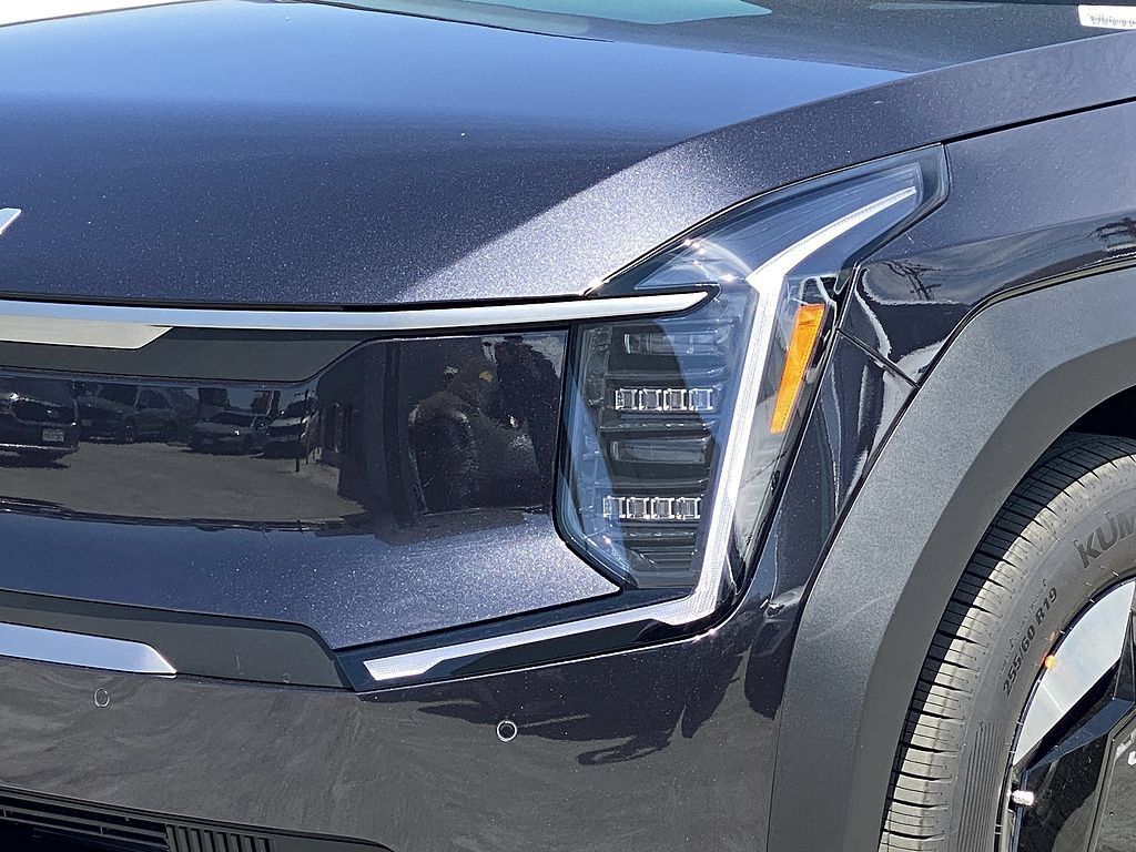 New 2026 Kia EV9 Light RWD image 8