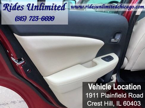 Used 2011 Chrysler 200 Touring image 22