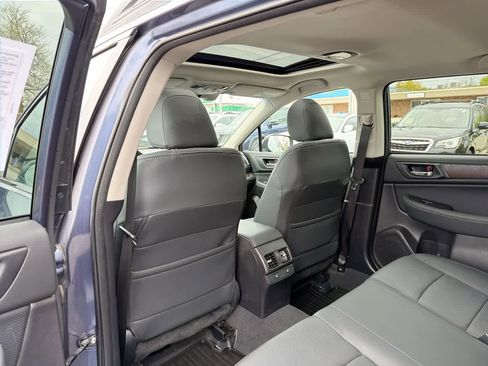 Used 2017 Subaru Outback 2.5i Limited AWD/4WD image 23