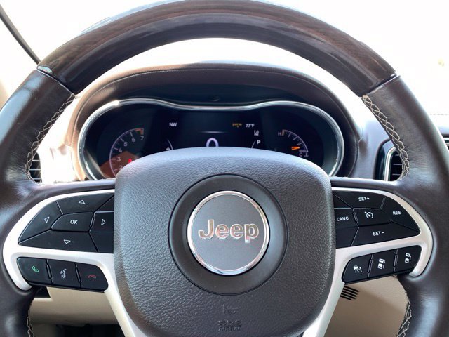 Used 2020 Jeep Grand Cherokee Overland w/ Interior Metal Package AWD/4WD image 14