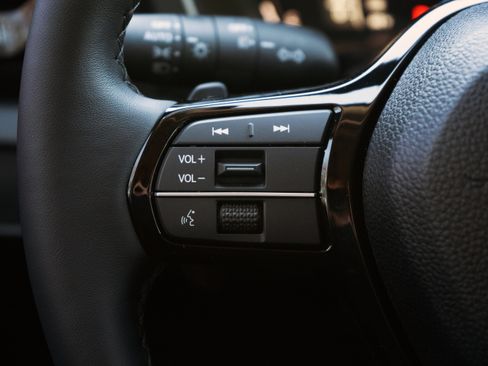 Certified 2025 Honda Pilot Elite image 21