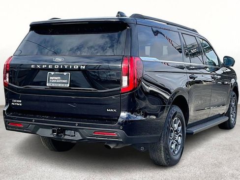 Used 2025 Ford Expedition Max Active image 2