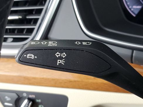 Certified 2023 Audi Q5 2.0T Premium Plus w/ Premium Plus Package image 40