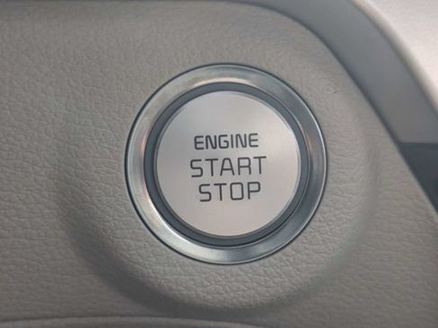 Used 2024 Kia Telluride S AWD/4WD image 31