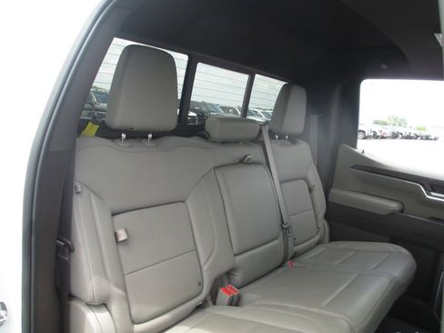 Used 2024 GMC Sierra 1500 SLT w/ SLT Premium Plus Package AWD/4WD image 26