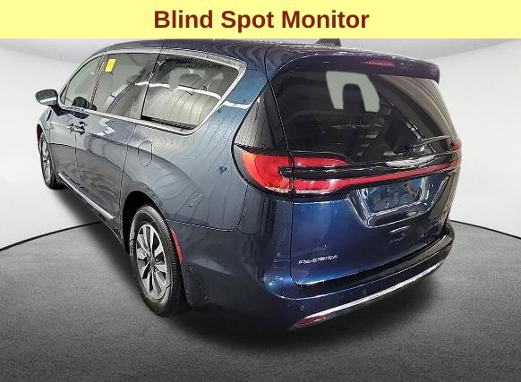 Used 2023 Chrysler Pacifica Limited FWD image 7