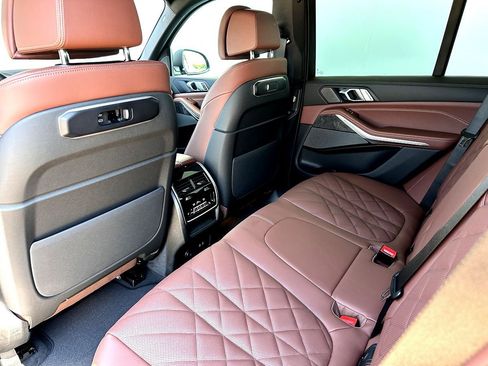 New 2026 BMW X5 xDrive40i w/ Climate Comfort Package image 16