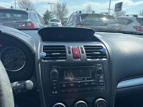 Used 2014 Subaru Crosstrek 2.0i Premium image 11