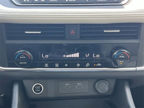 Certified 2023 Nissan Rogue SV image 5