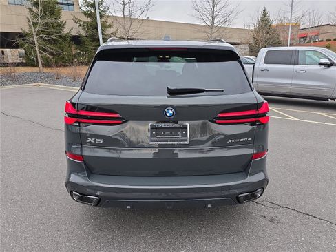 New 2026 BMW X5 xDrive50e w/ M Sport Package image 4