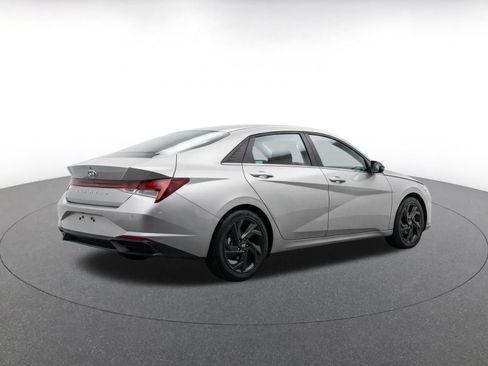 Used 2026 Hyundai Elantra Sport FWD image 11
