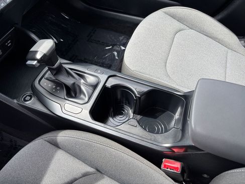 Used 2025 Kia K4 LXS image 43