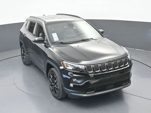 New 2026 Jeep Compass Latitude image 48