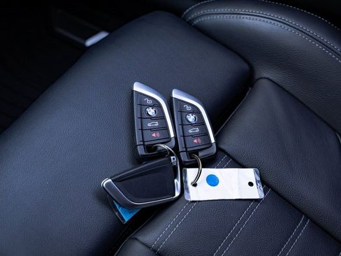 Used 2023 BMW M2 image 7