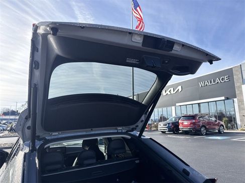 New 2025 Kia EV6 Wind image 41