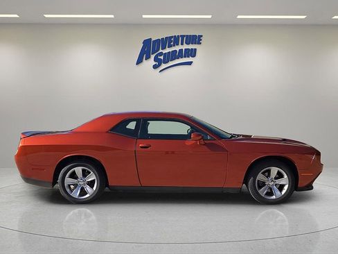 Used 2021 Dodge Challenger SXT image 7