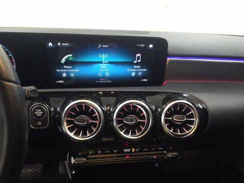 Used 2022 Mercedes-Benz A 220 4MATIC image 6