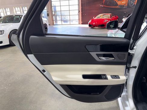 Used 2016 Jaguar XF R-Sport image 52