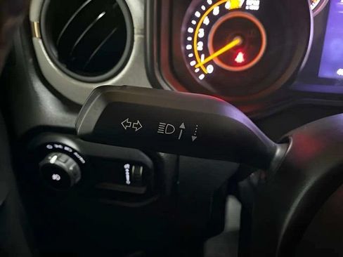 Used 2024 Jeep Wrangler Unlimited Sport AWD/4WD image 39