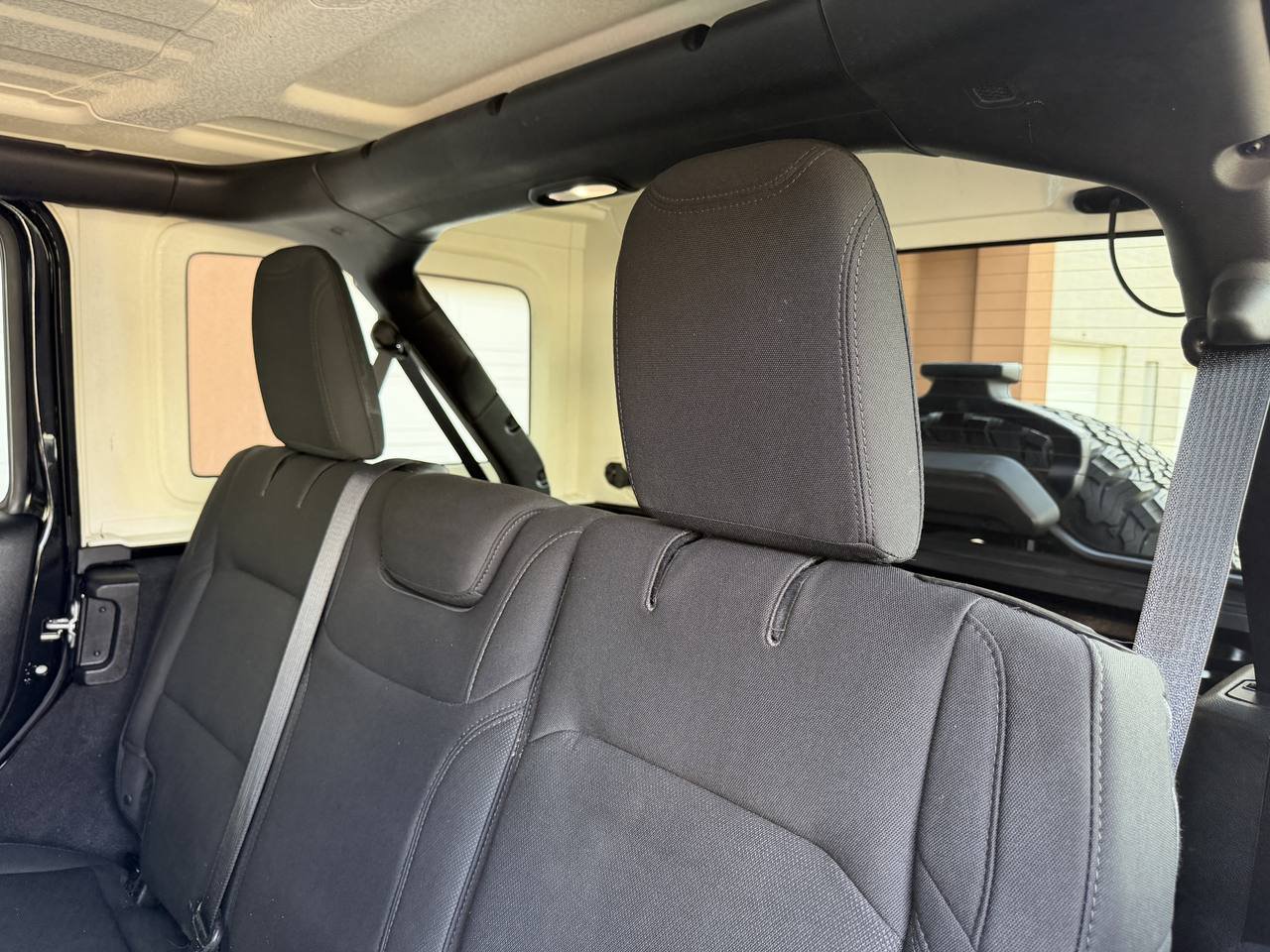 Used 2018 Jeep Wrangler Unlimited Sport AWD/4WD image 30