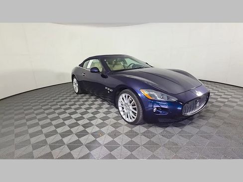 Used 2014 Maserati GranTurismo Convertible RWD image 35