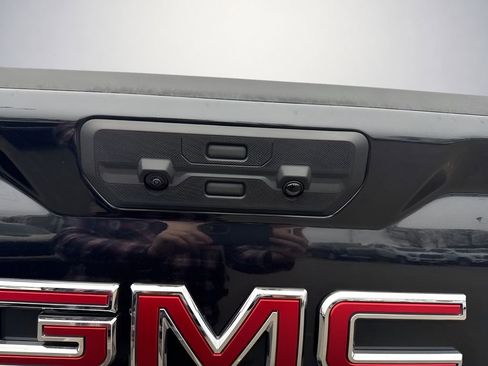 Used 2026 GMC Sierra 1500 SLT AWD/4WD image 35