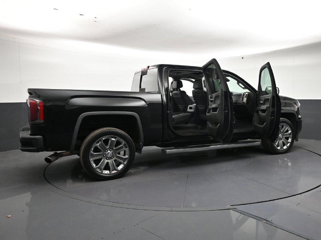 Used 2018 GMC Sierra 1500 Denali w/ Denali Ultimate Package AWD/4WD image 31