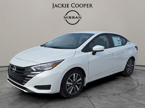 New 2025 Nissan Versa SV w/ Trunk Package image 1