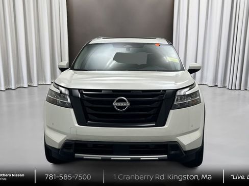 Certified 2023 Nissan Pathfinder SL w/ SL Premium Package AWD/4WD image 2