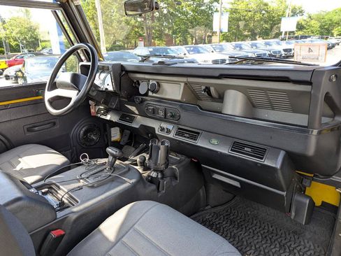 Used 1997 Land Rover Defender 90 AWD/4WD image 25