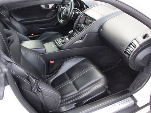 Used 2016 Jaguar F-TYPE R AWD/4WD image 9