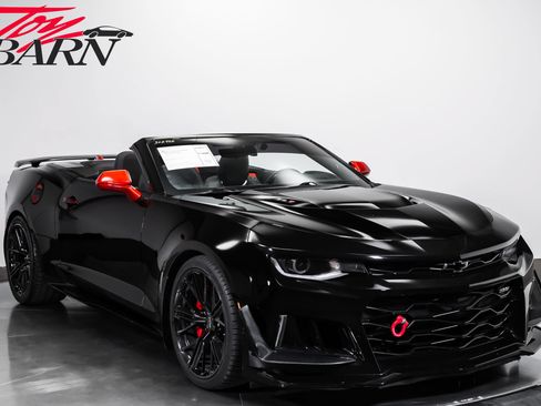 Used 2022 Chevrolet Camaro ZL1 RWD image 7