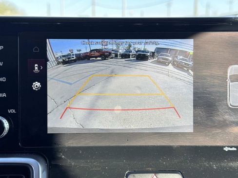 Used 2023 Kia Sorento S image 25