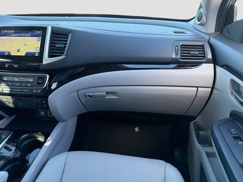 Used 2017 Honda Pilot Elite image 18