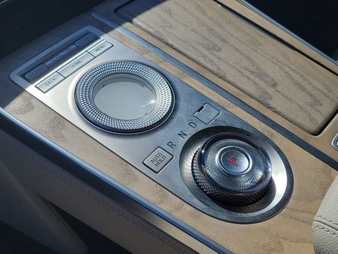 Used 2022 Genesis GV80 2.5T w/ Prestige Package 04 image 28