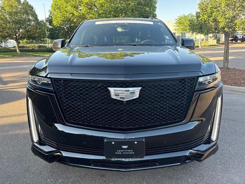 Certified 2023 Cadillac Escalade ESV Sport Platinum w/ LPO, ONYX Package AWD/4WD image 8