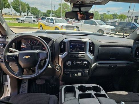 Used 2025 Chevrolet Silverado 3500 W/T w/ WT Convenience Package AWD/4WD image 19