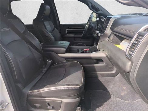 Used 2020 RAM 2500 Laramie w/ Night Edition image 21
