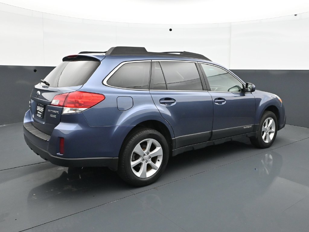 Used 2013 Subaru Outback Wilderness AWD/4WD image 7