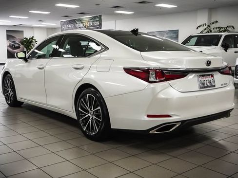 Certified 2025 Lexus ES 350 w/ Premium Package FWD image 8