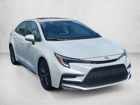 Certified 2024 Toyota Corolla SE w/ SE Premium Package FWD image 3