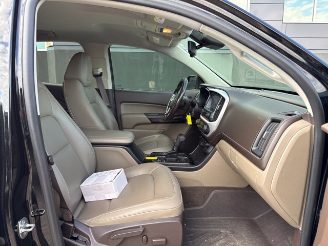 Used 2016 GMC Canyon SLT w/ Driver Alert Package AWD/4WD image 10