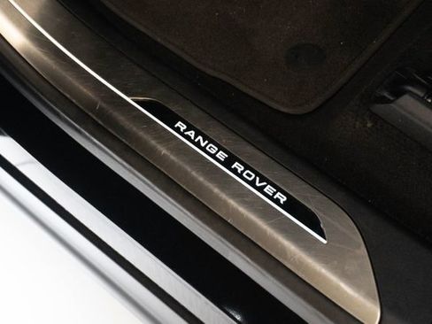 Used 2025 Land Rover Range Rover Sport SE AWD/4WD image 17