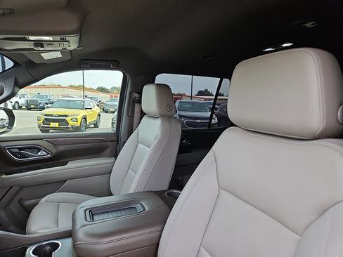 Used 2023 Chevrolet Tahoe Z71 image 12