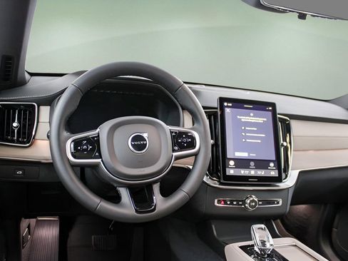 New 2026 Volvo XC90 B6 Plus image 13