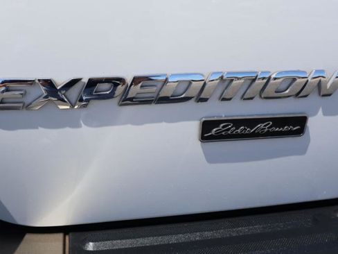 Used 2004 Ford Expedition Eddie Bauer AWD/4WD image 11