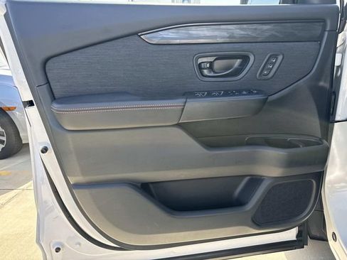 Certified 2026 Honda Passport TrailSport image 19