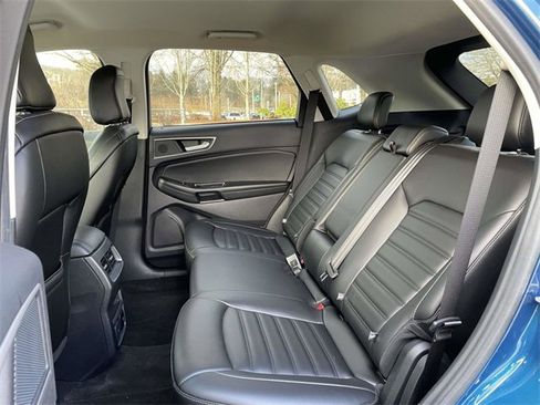 Used 2020 Ford Edge SEL w/ Convenience Package image 17